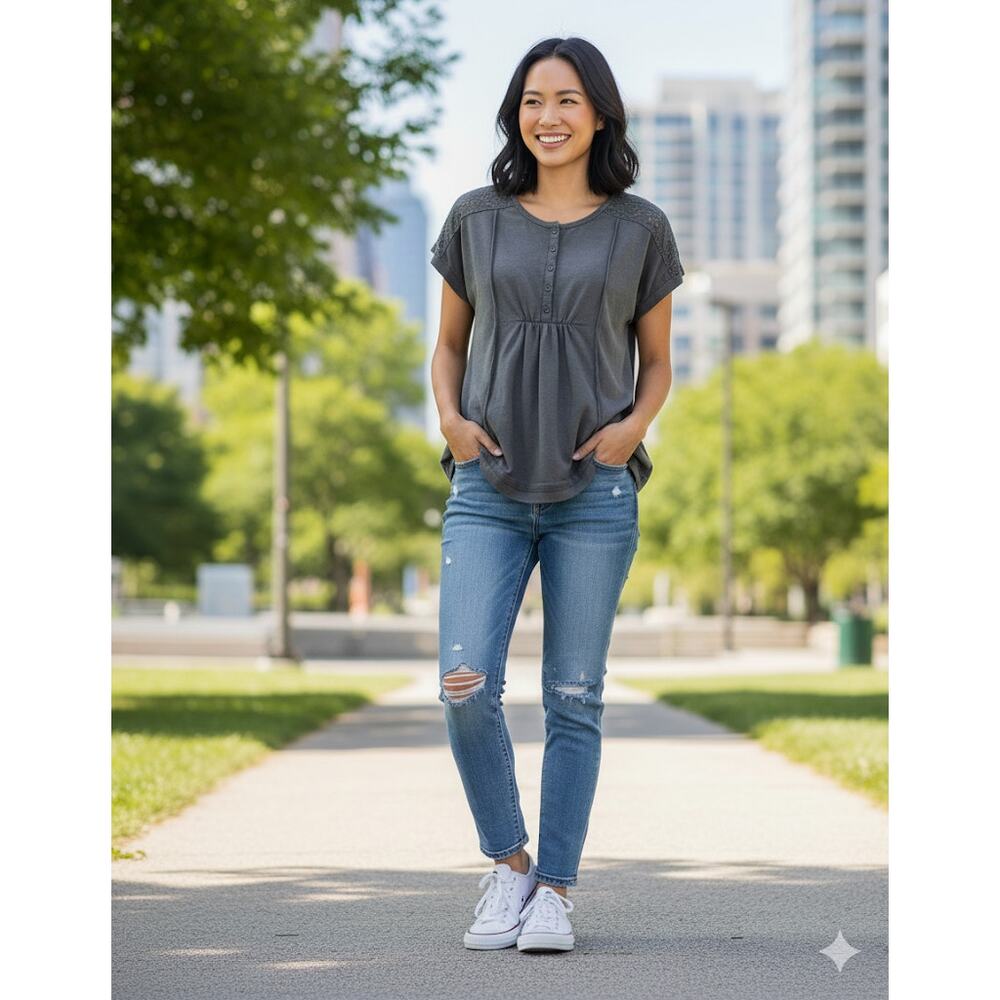 Knox Rose Lace Detail Top